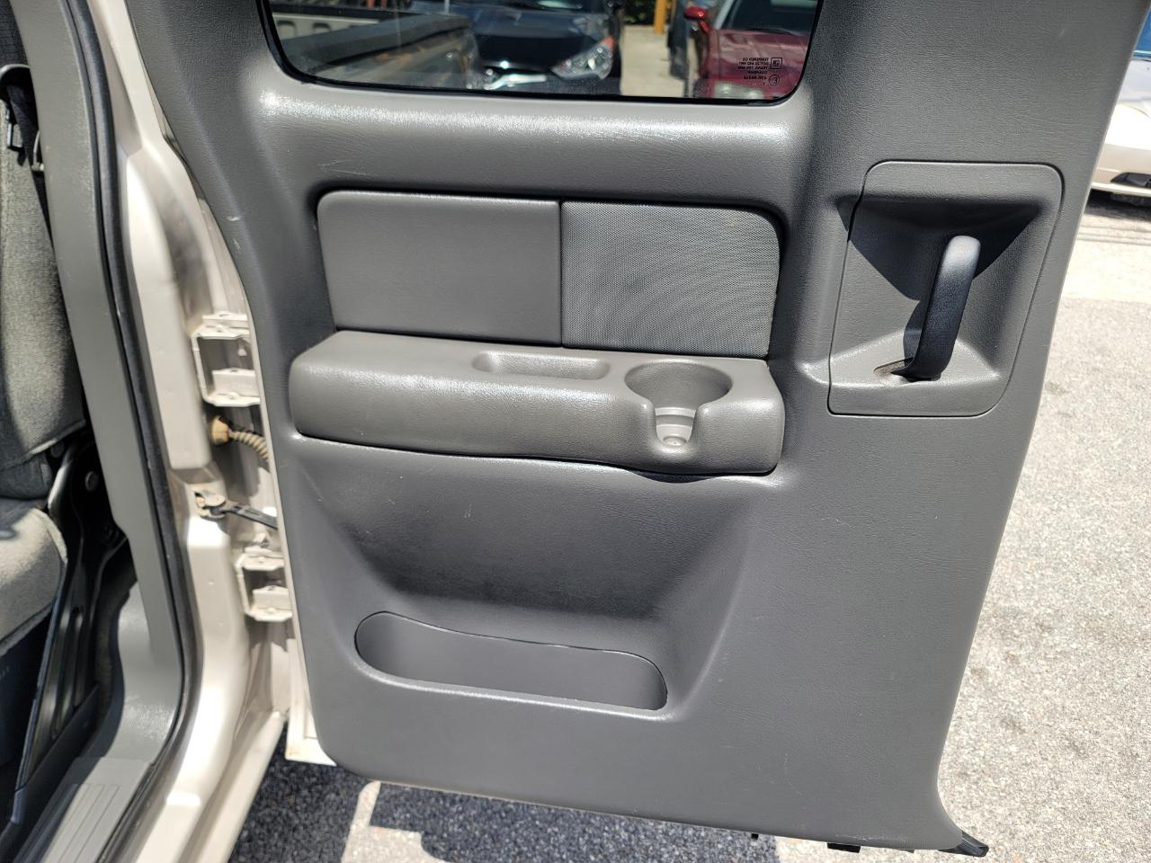 Chevrolet Silverado 1500 Work Truck Ext. Cab Short Bed 2WD 2004