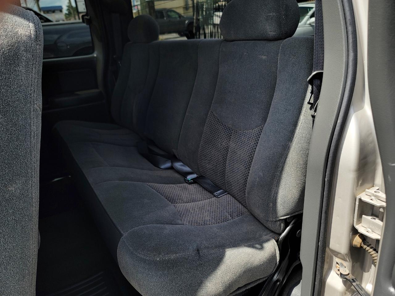 Chevrolet Silverado 1500 Work Truck Ext. Cab Short Bed 2WD 2004