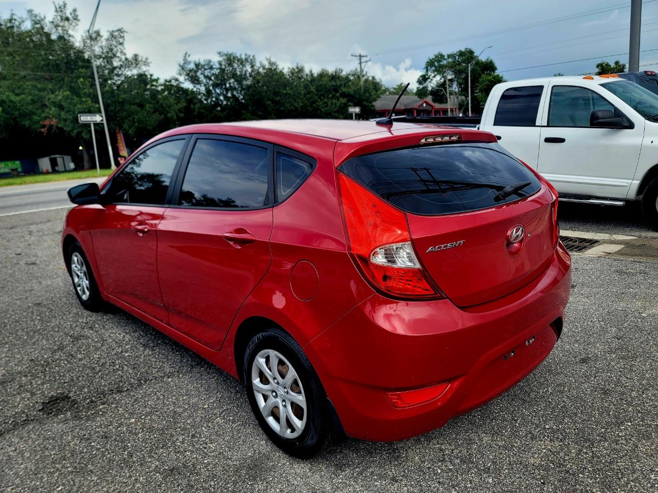 Hyundai Accent GS 5-Door 2013