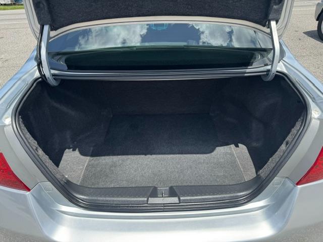 Honda Accord Hybrid V6 5-Speed AT 2006