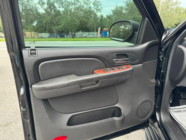 Chevrolet Tahoe LT1 2WD 2009