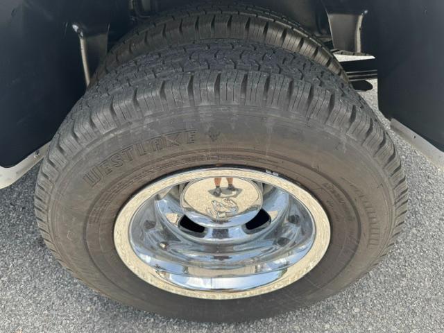 Dodge Ram 3500 Laramie Quad Cab Long Bed 2WD DRW 2003