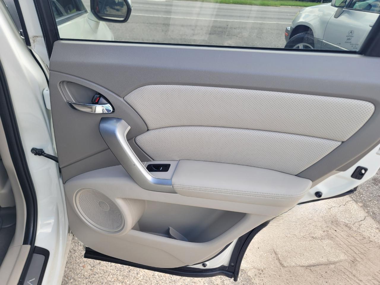 Acura RDX 5-Spd AT with Technology Package 2010
