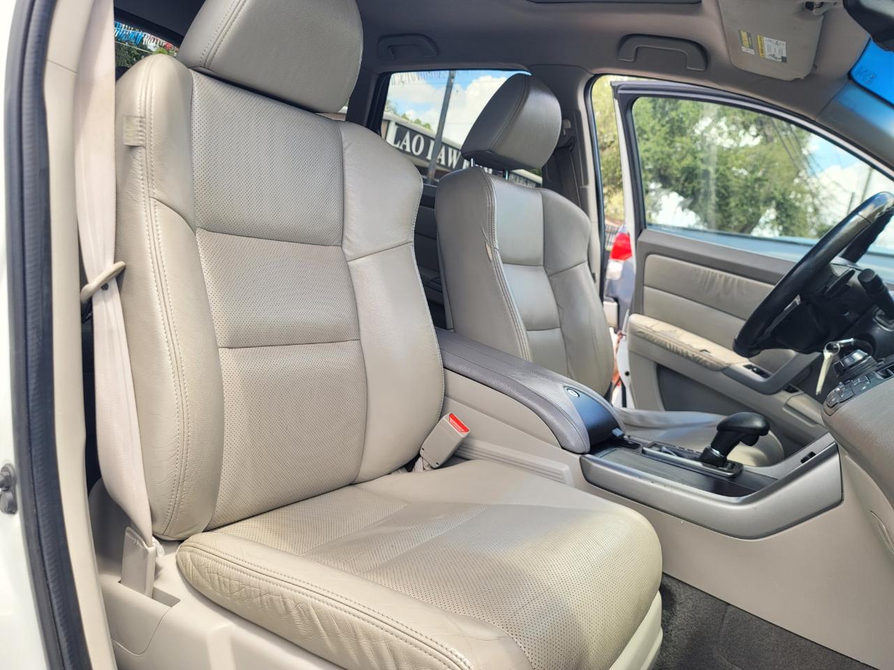 Acura RDX 5-Spd AT with Technology Package 2010