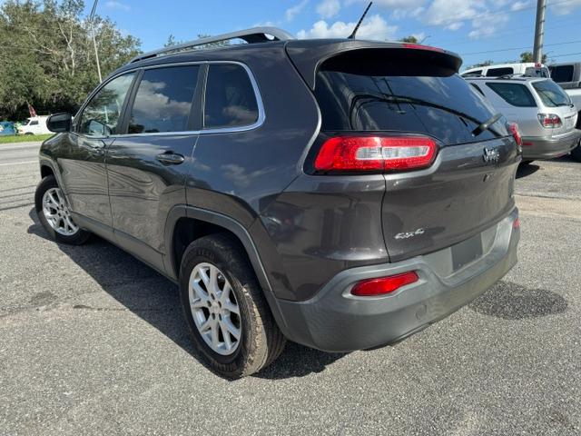 Jeep Cherokee Latitude 4WD 2015