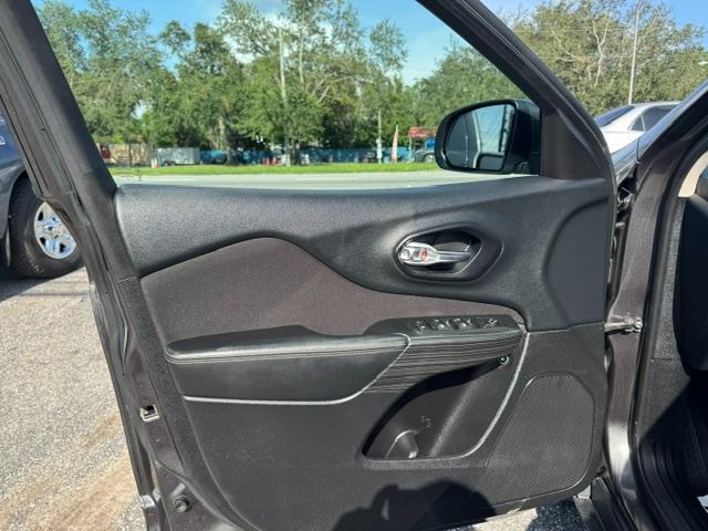 Jeep Cherokee Latitude 4WD 2015