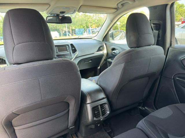 Jeep Cherokee Latitude 4WD 2015