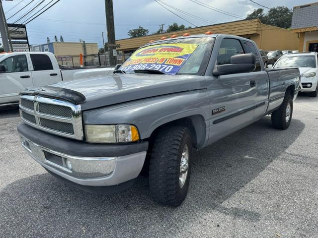 Dodge Ram 2500 Quad Cab Short Bed 2WD 2001