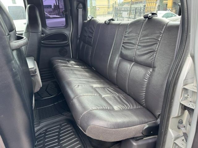 Dodge Ram 2500 Quad Cab Short Bed 2WD 2001
