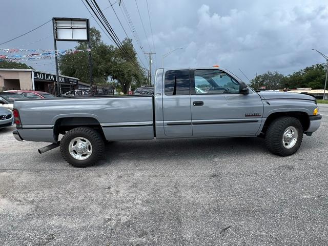 Dodge Ram 2500 Quad Cab Short Bed 2WD 2001