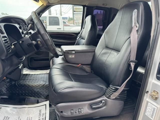Dodge Ram 2500 Quad Cab Short Bed 2WD 2001