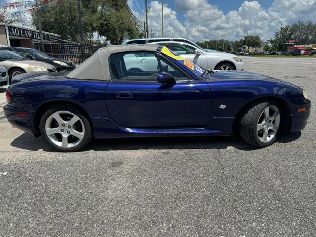 Mazda MX-5 Miata Base 2003