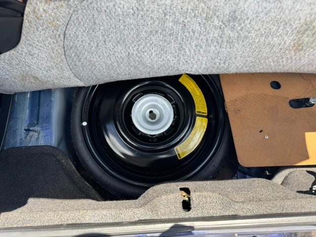 Mazda MX-5 Miata Base 2003