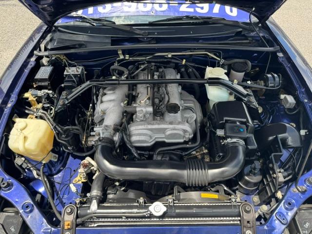 Mazda MX-5 Miata Base 2003
