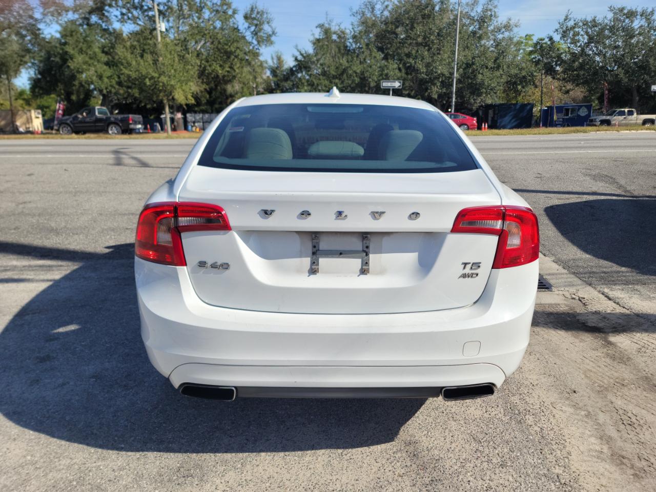 Volvo S60  2015