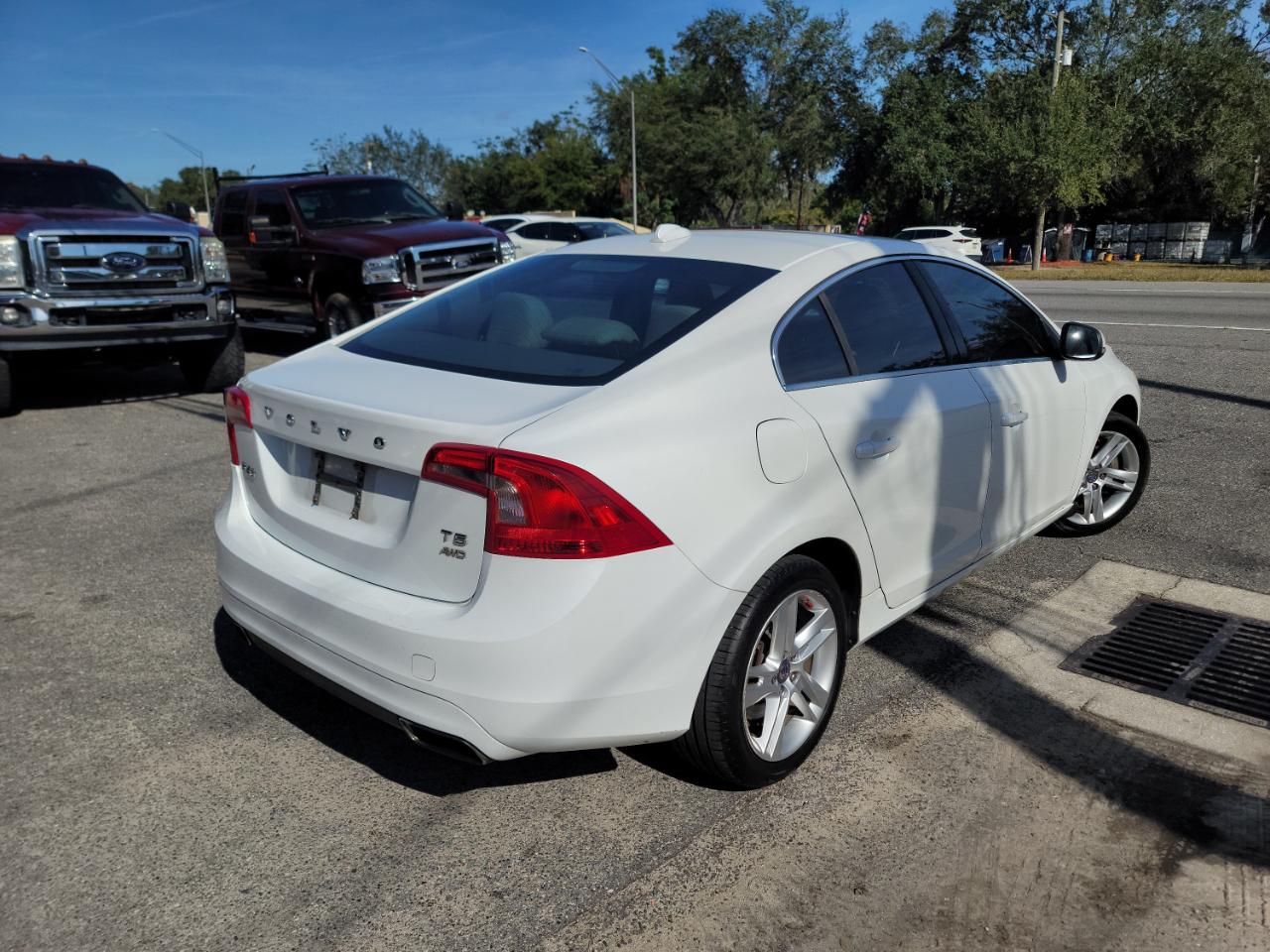 Volvo S60  2015
