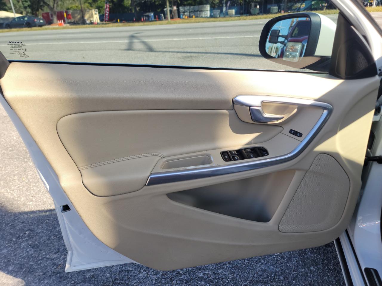 Volvo S60  2015