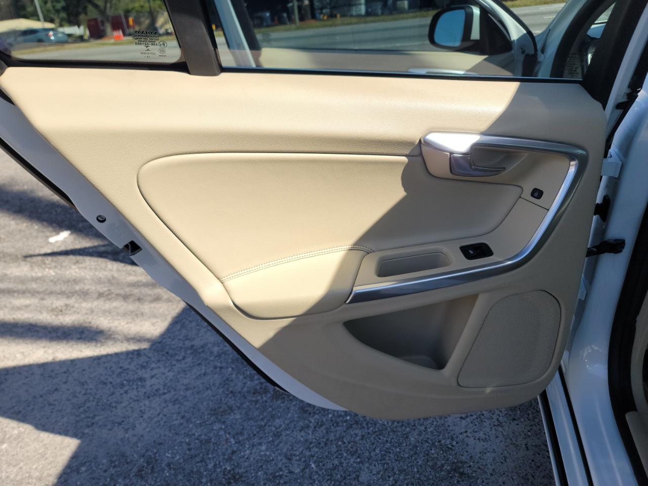 Volvo S60  2015