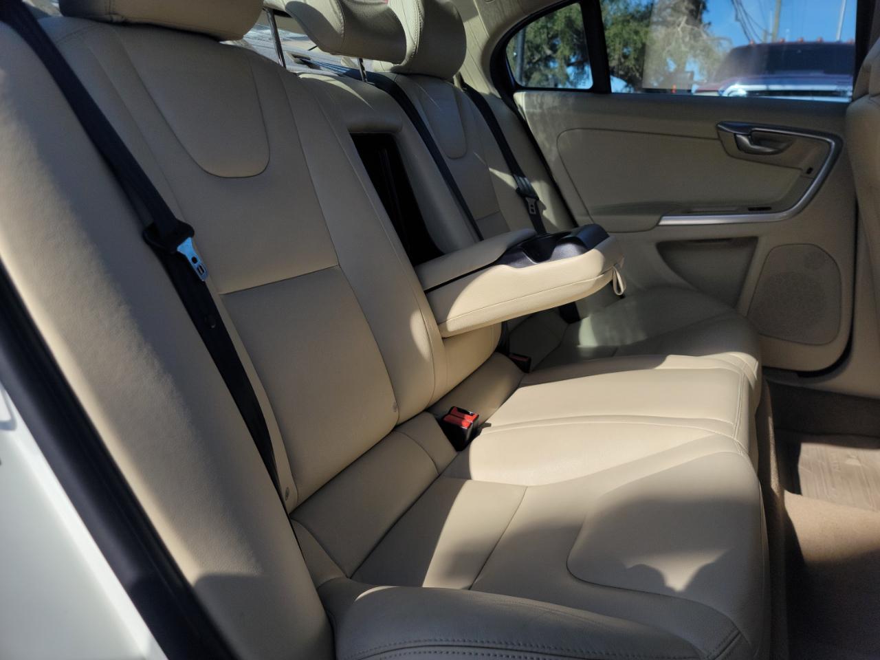 Volvo S60  2015