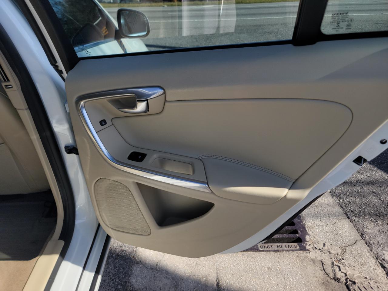 Volvo S60  2015