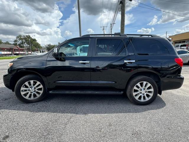 Toyota Sequoia Limited 4WD 2013