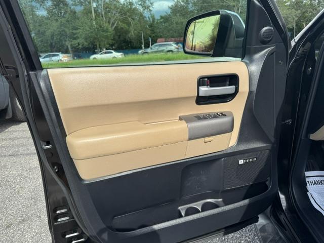 Toyota Sequoia Limited 4WD 2013