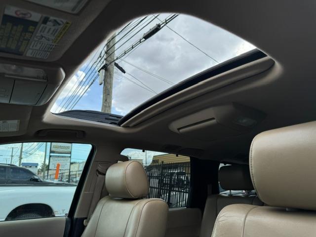 Toyota Sequoia Limited 4WD 2013