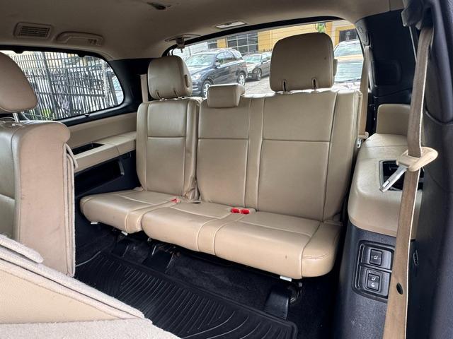 Toyota Sequoia Limited 4WD 2013