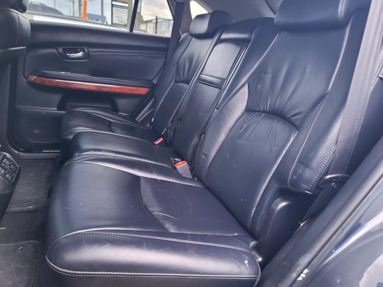 Lexus RX 330 4dr SUV AWD 2004