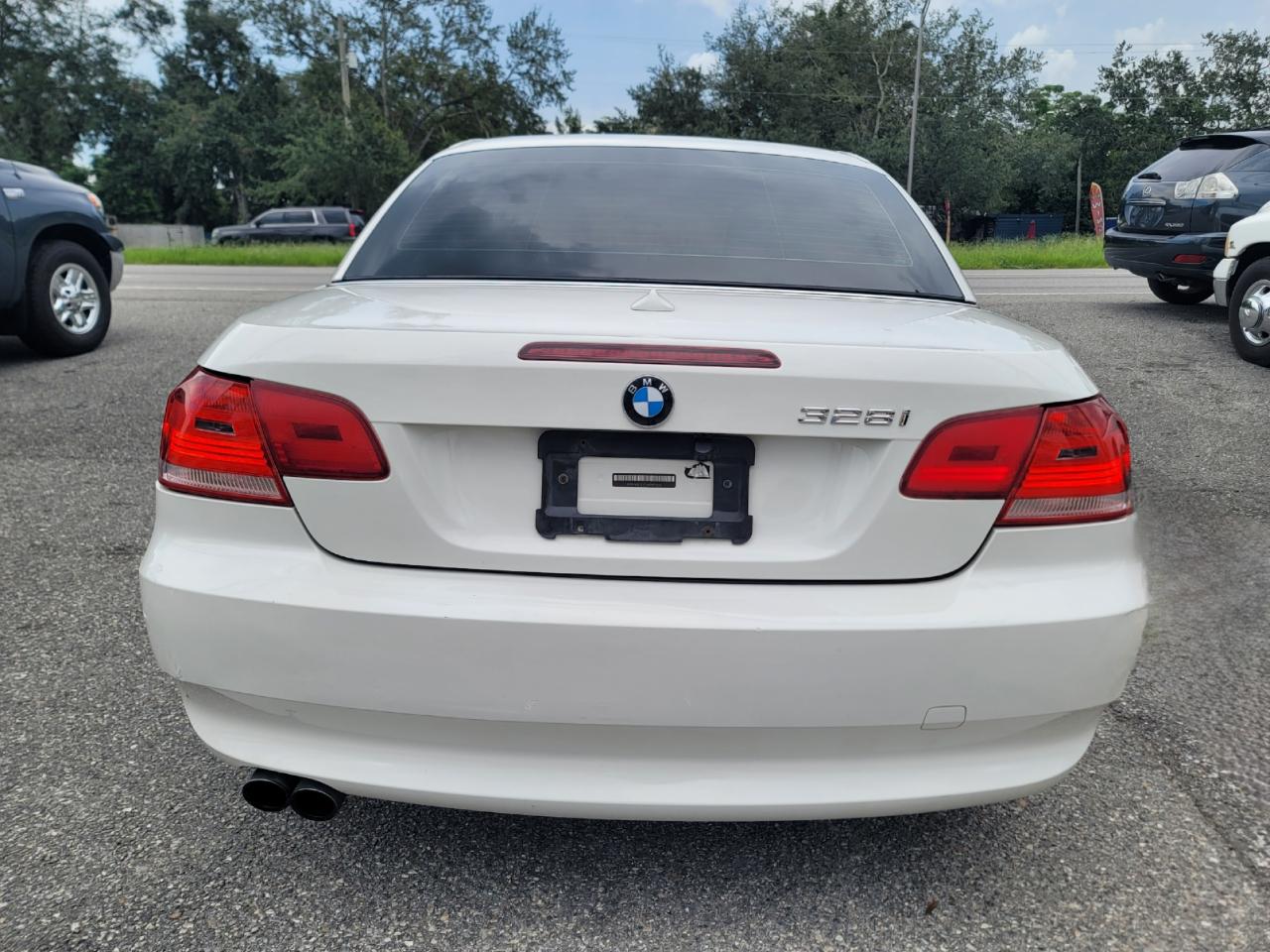 BMW 3-Series 328i Convertible 2010