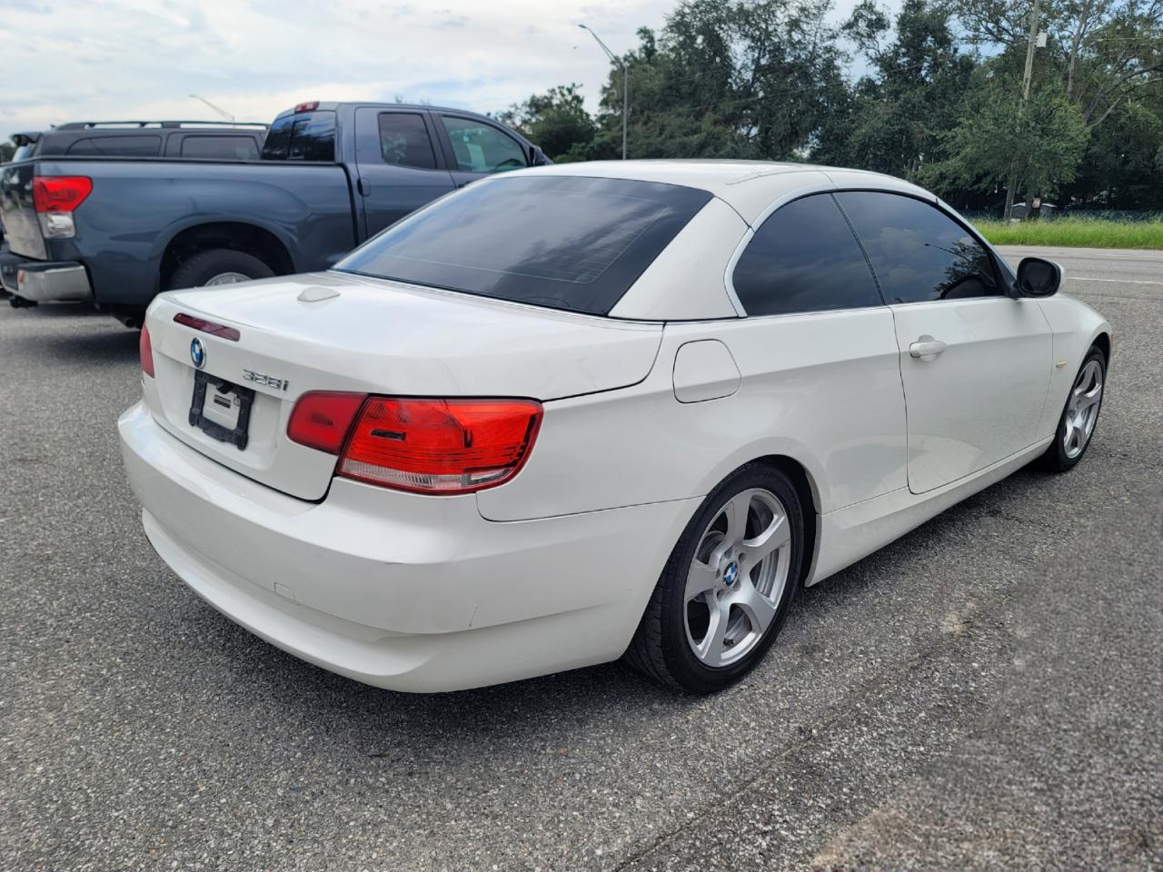 BMW 3-Series 328i Convertible 2010