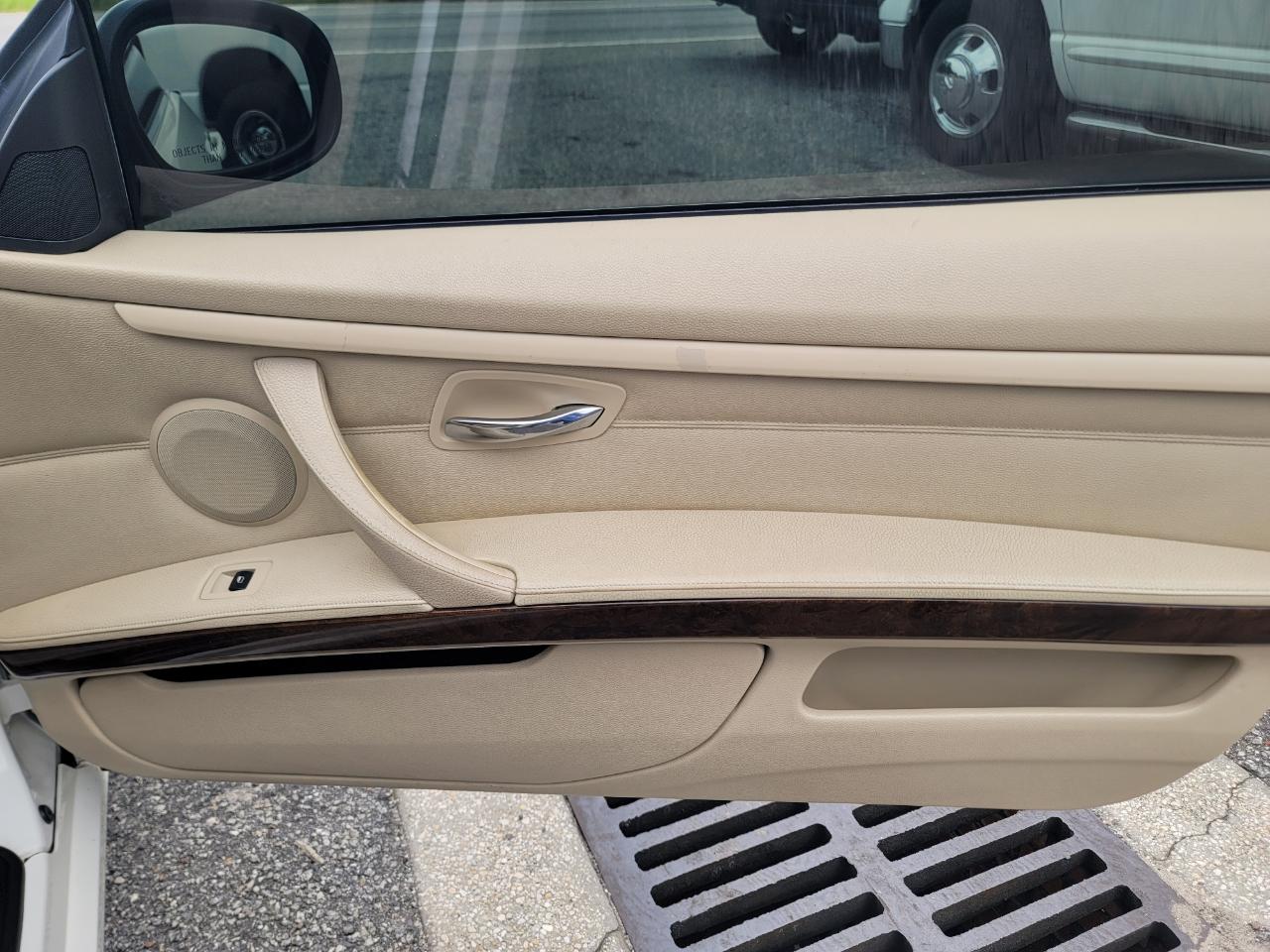 BMW 3-Series 328i Convertible 2010