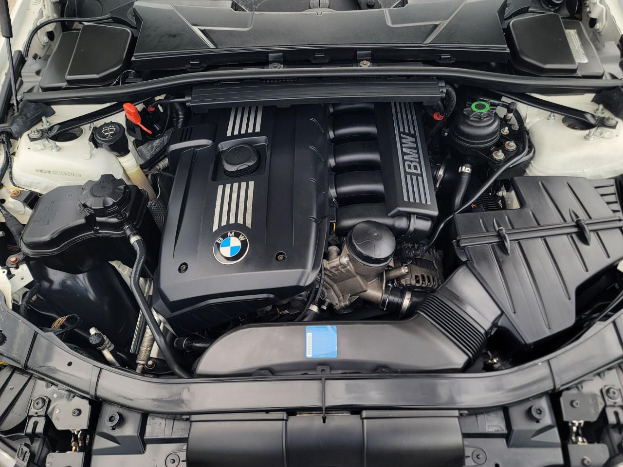 BMW 3-Series 328i Convertible 2010