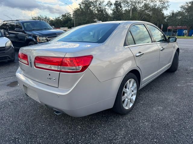 Lincoln MKZ FWD 2010