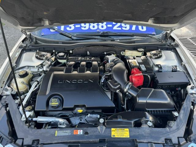Lincoln MKZ FWD 2010