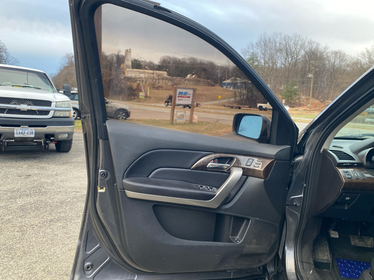 Acura MDX 6-Spd AT w/Tech Package 2011