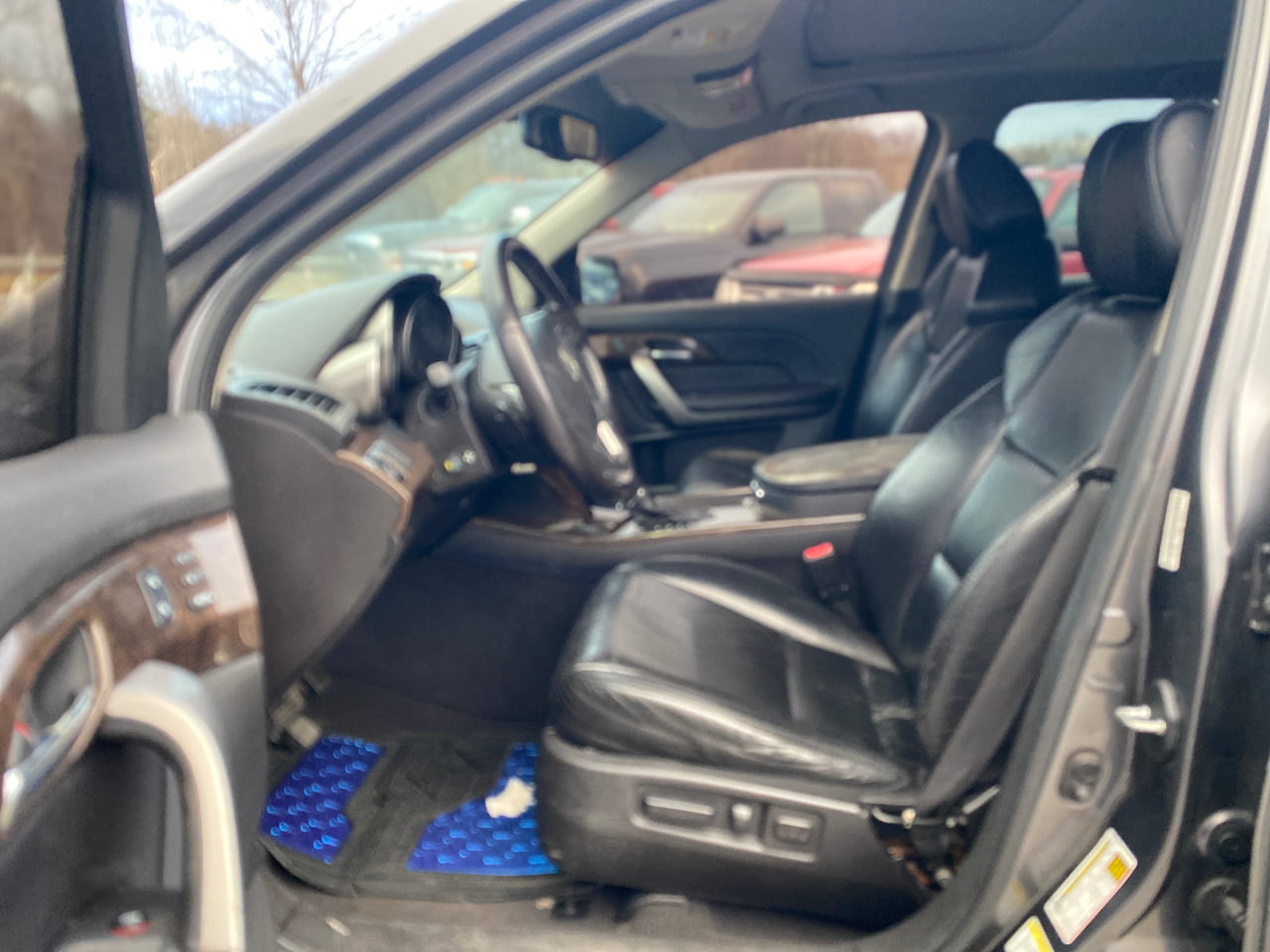 Acura MDX 6-Spd AT w/Tech Package 2011