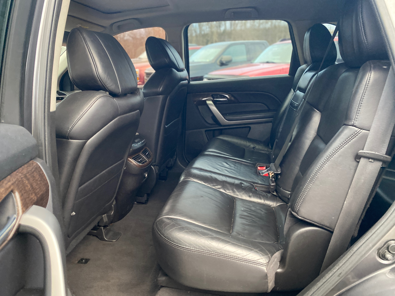 Acura MDX 6-Spd AT w/Tech Package 2011