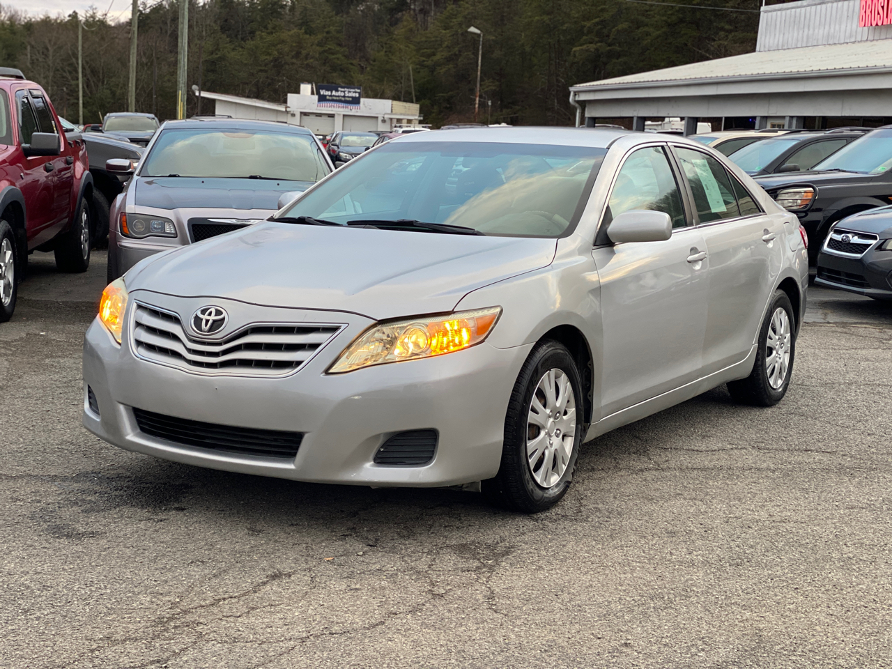 Toyota Camry LE 2011