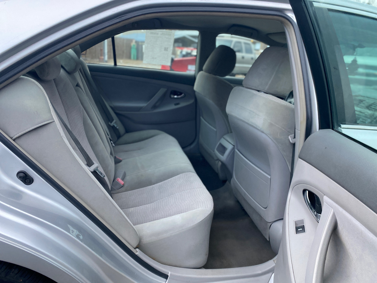 Toyota Camry LE 2011