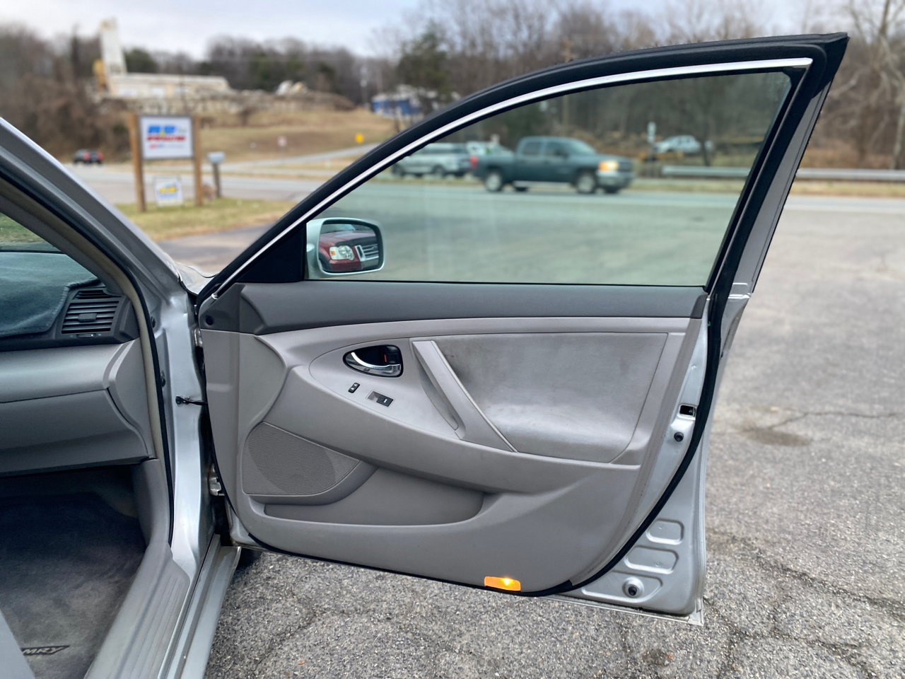 Toyota Camry LE 2011