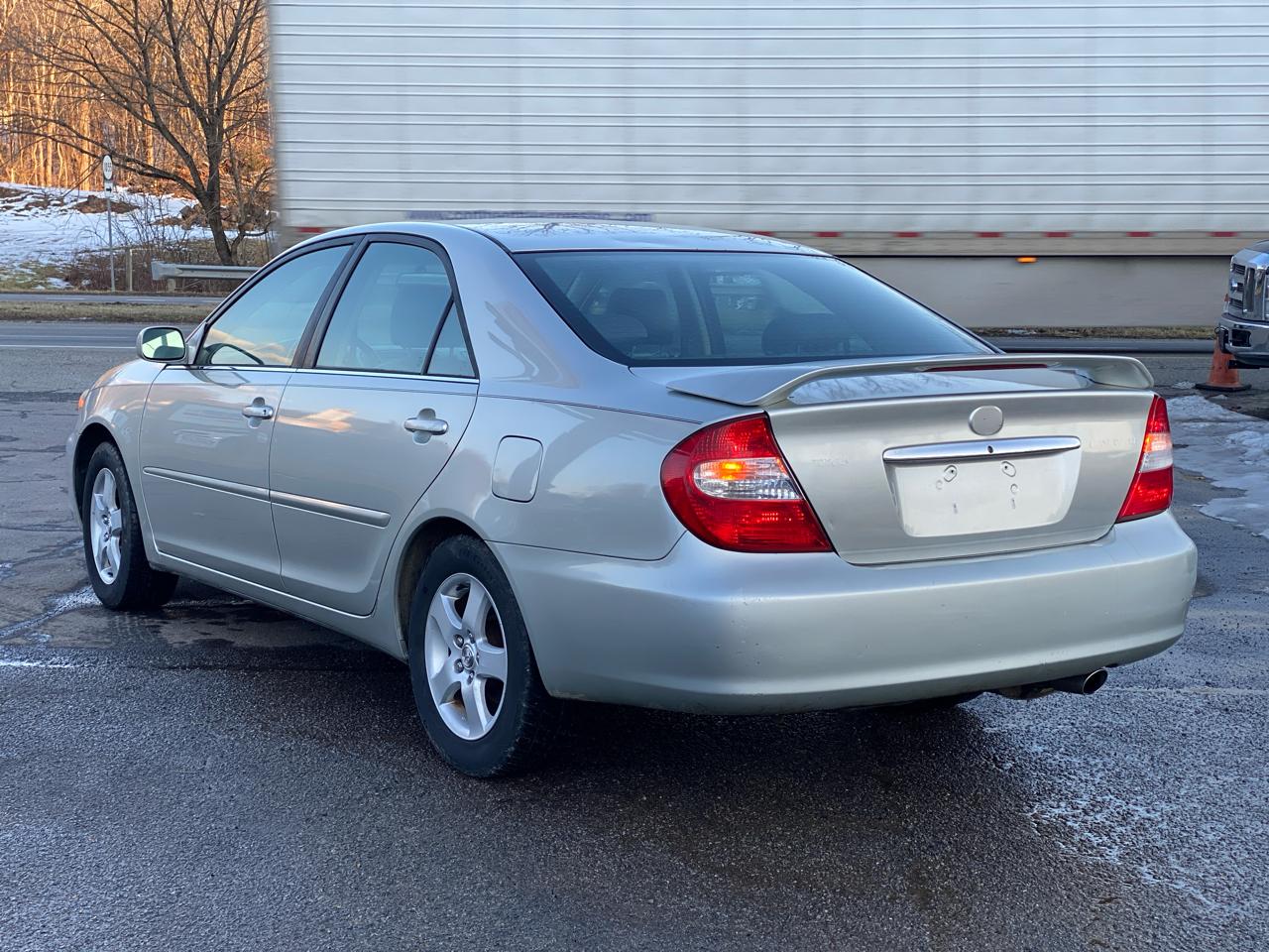 Toyota Camry XLE 4D Sedan 2002