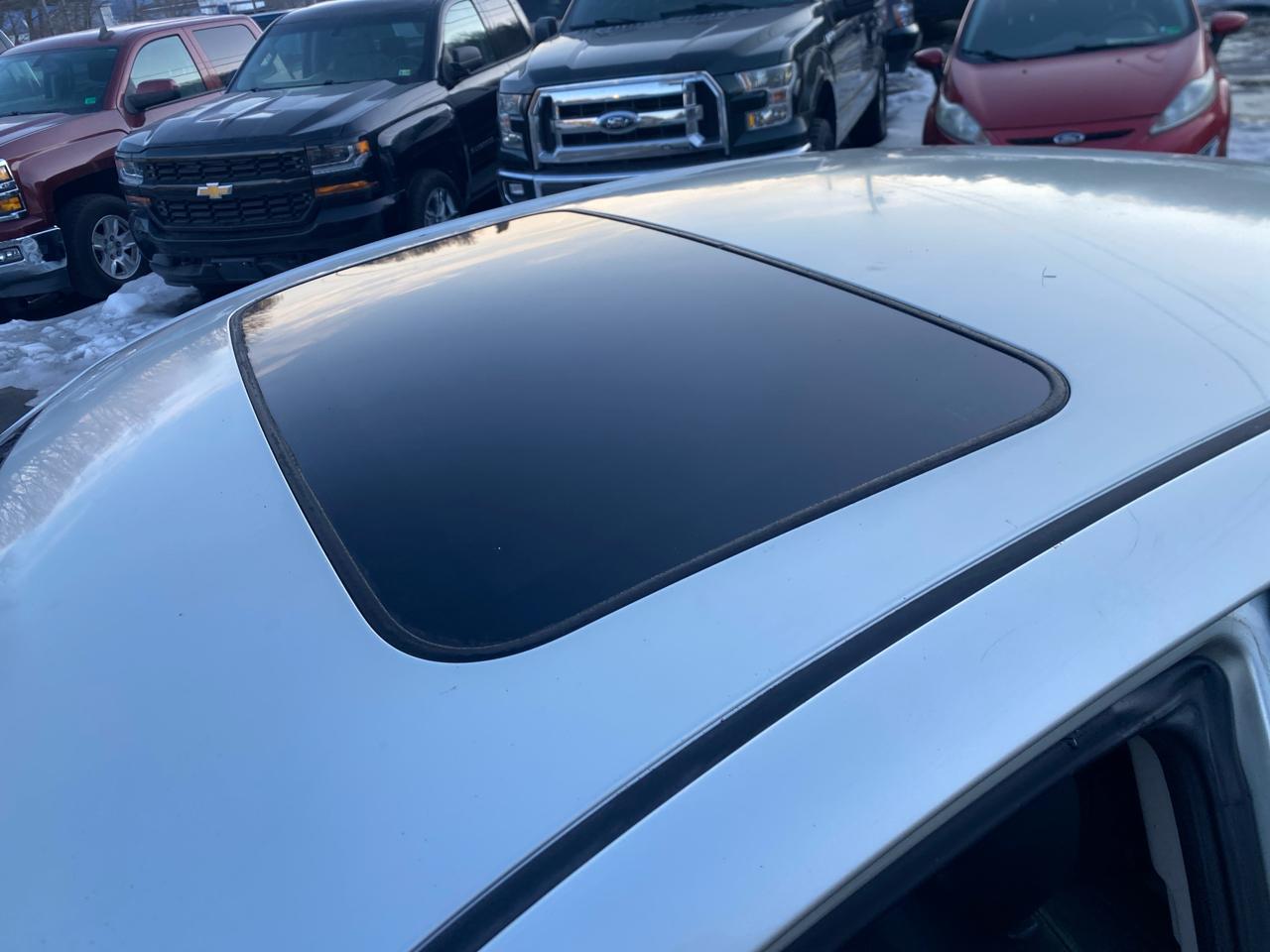 Toyota Camry XLE 4D Sedan 2002