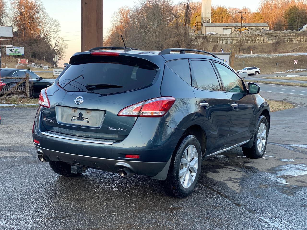 Nissan Murano S AWD 2011