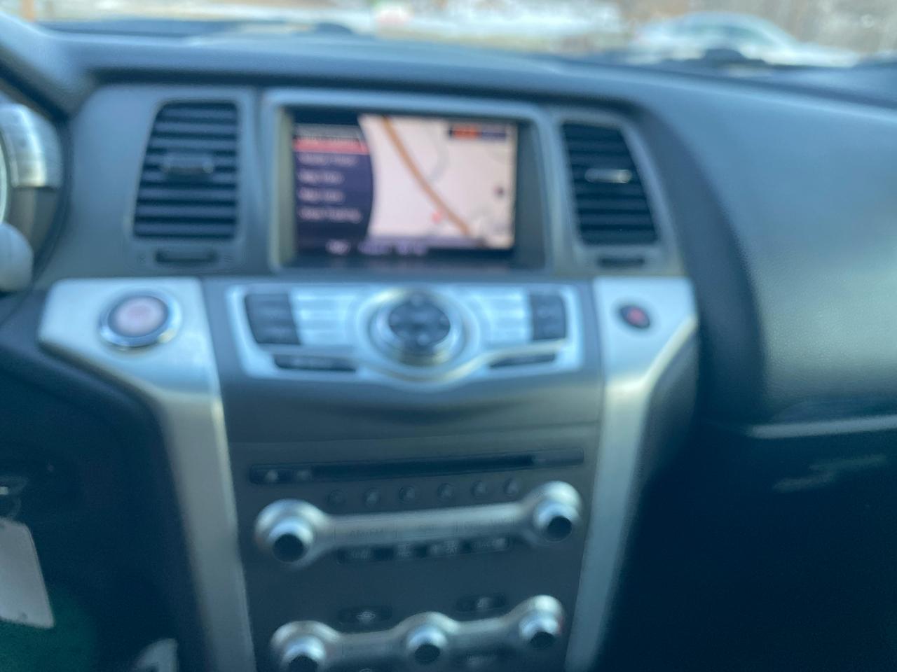 Nissan Murano S AWD 2011