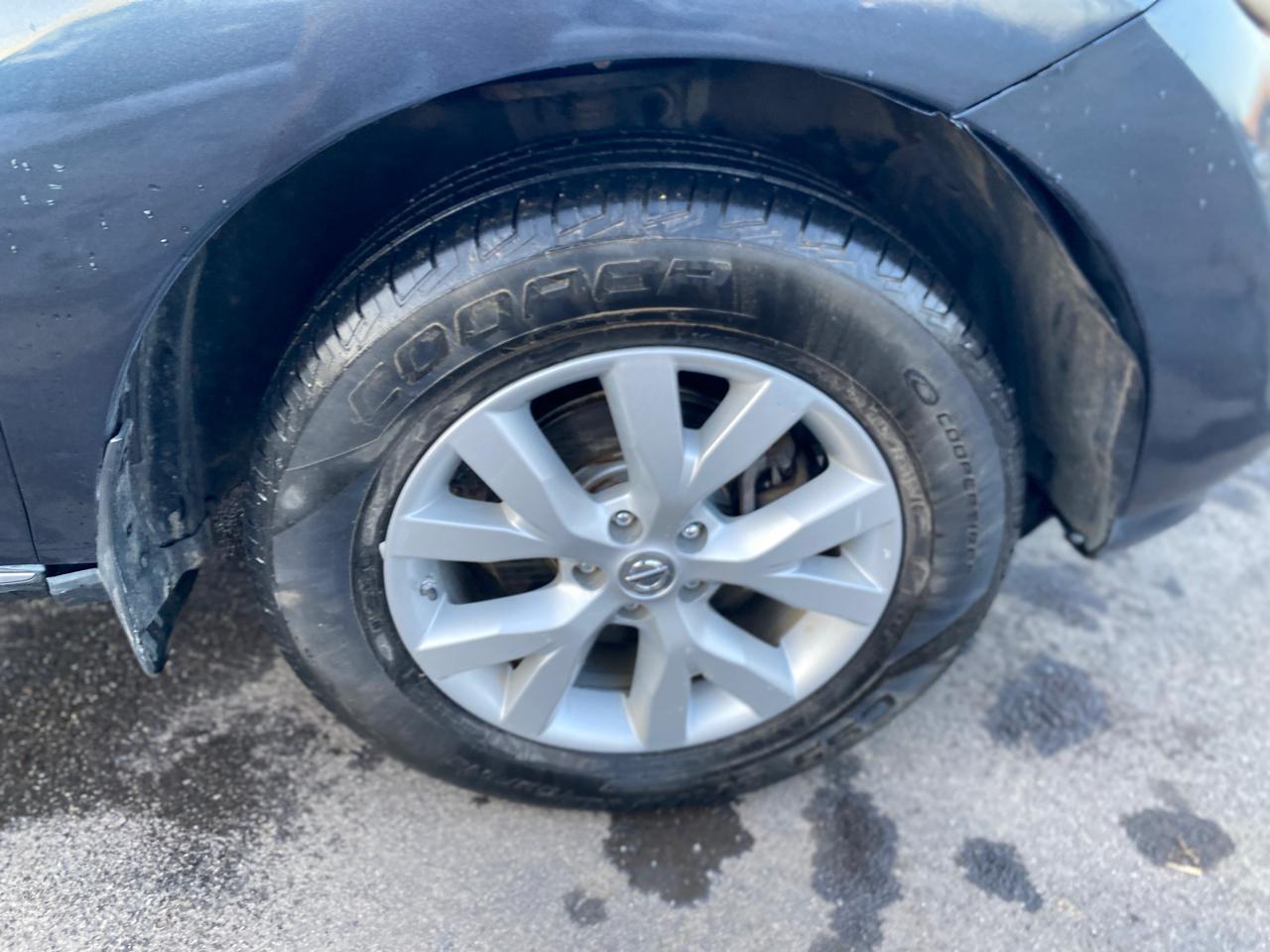 Nissan Murano S AWD 2011