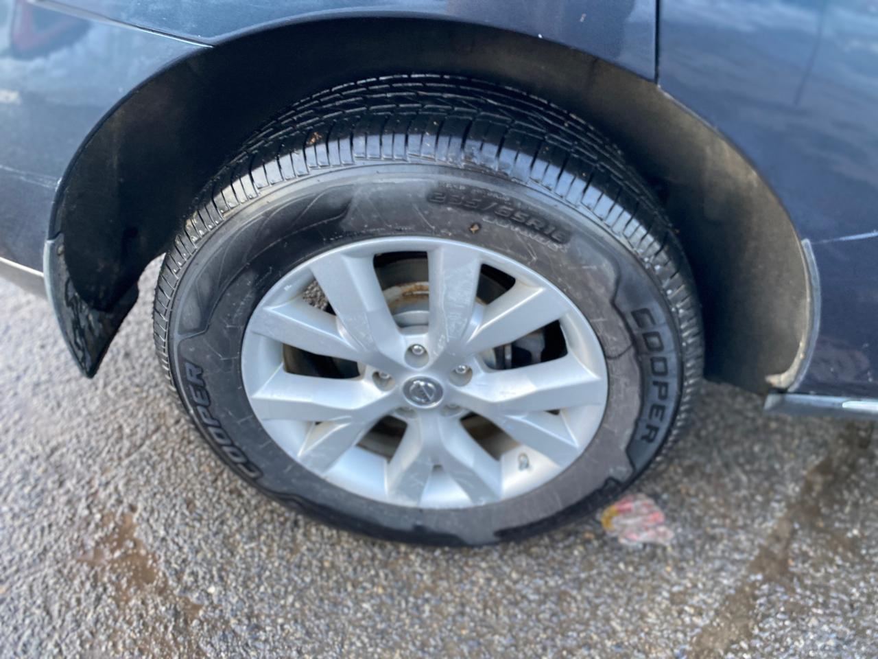 Nissan Murano S AWD 2011