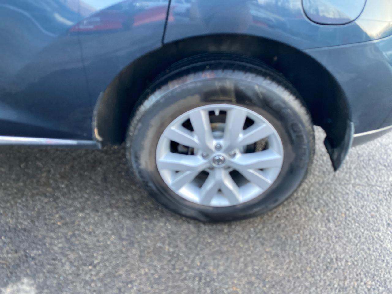 Nissan Murano S AWD 2011