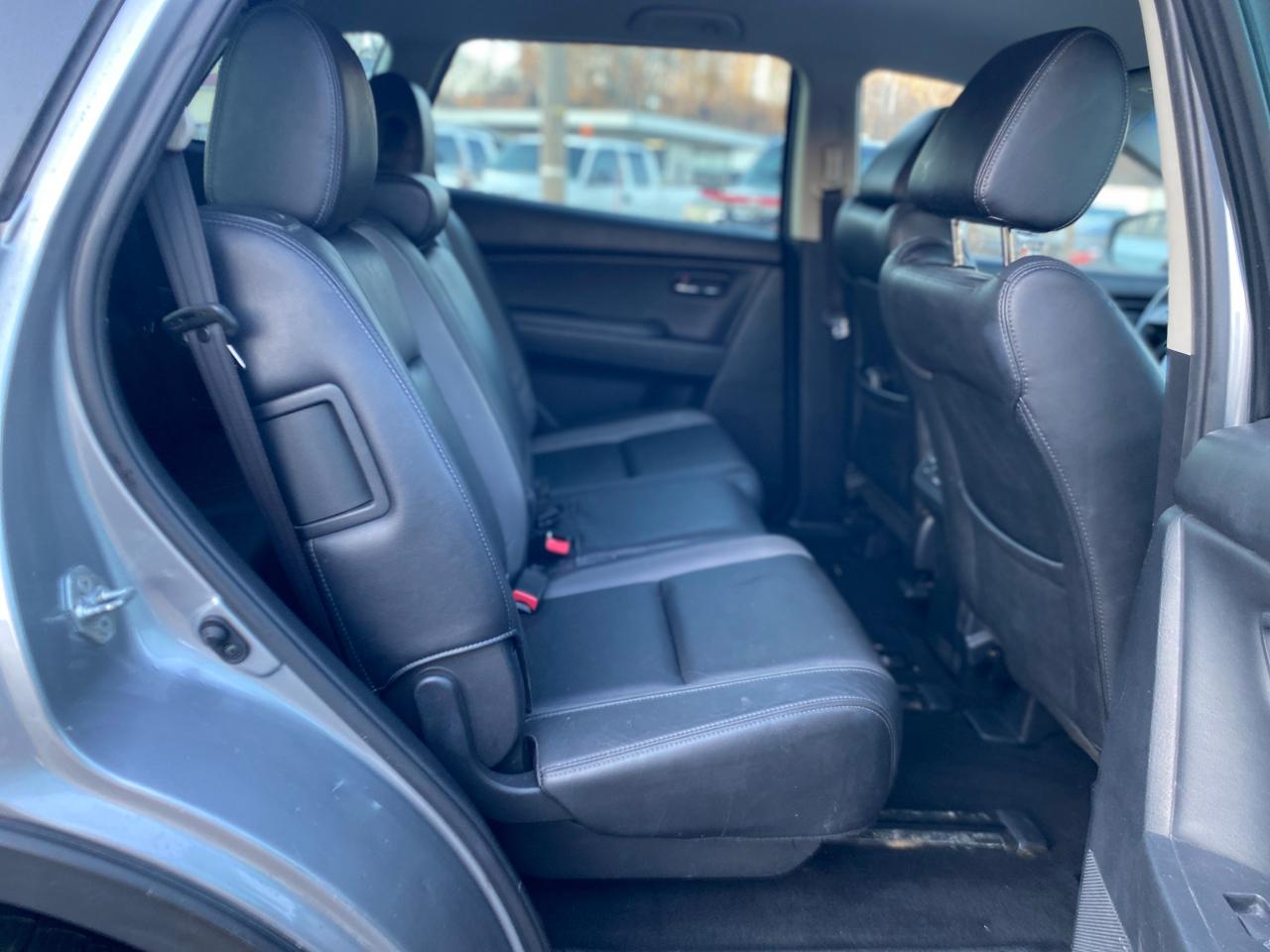 Mazda CX-9 Touring AWD 2012