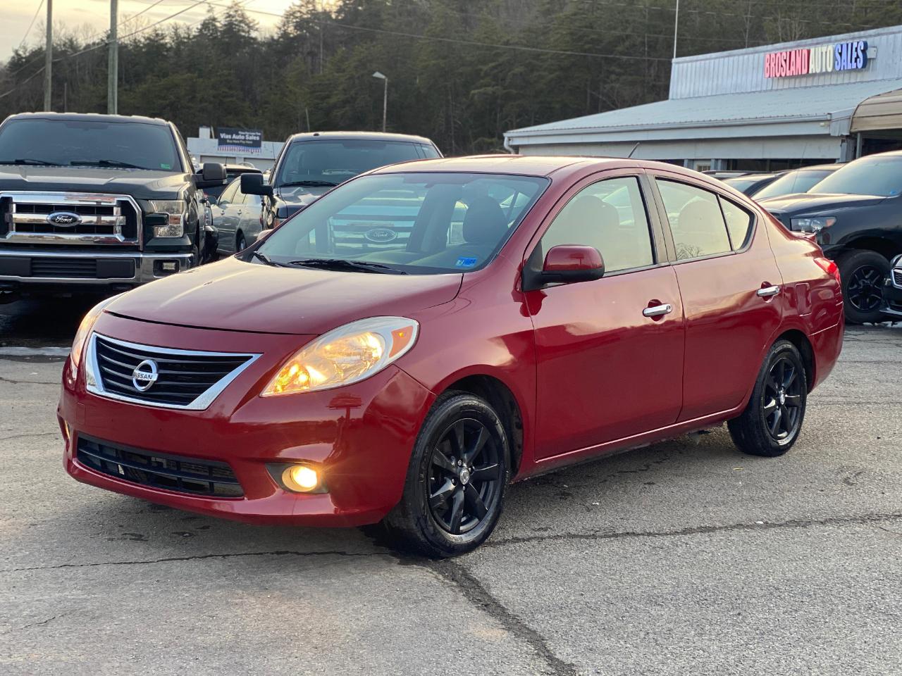 Nissan Versa 1.6 S 4A 2013